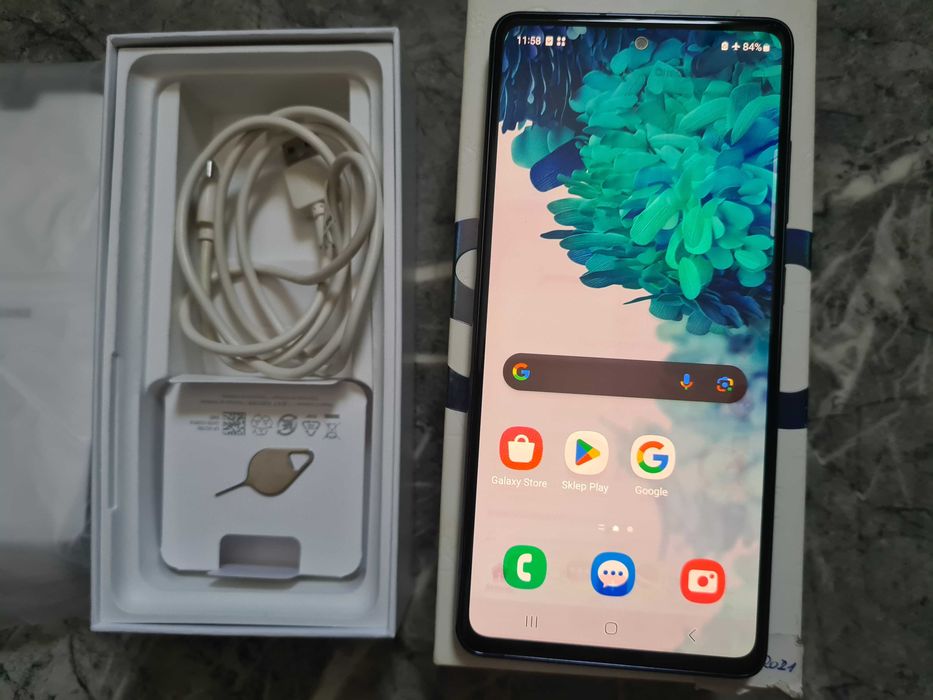 jak NOWY Smartfon Samsung Galaxy S20 FE 5G 6 GB / 128 GB okazja