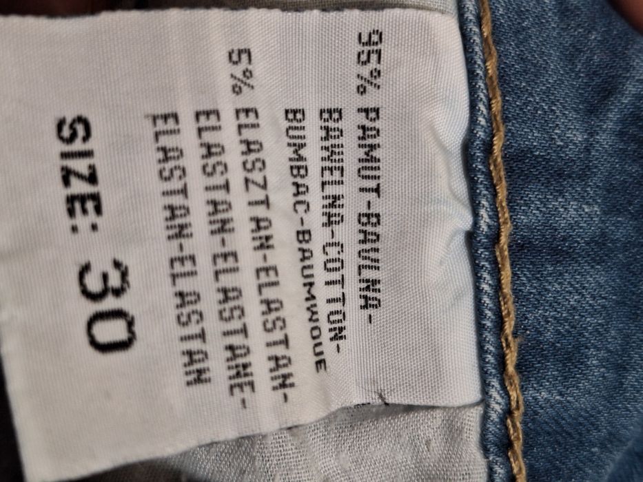 Spodenki jeansowe wysoki stan. Rozmiar 30