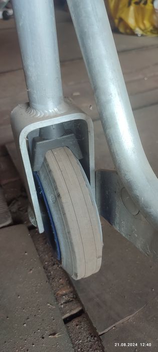 Тачка для багажу або автомайстерні