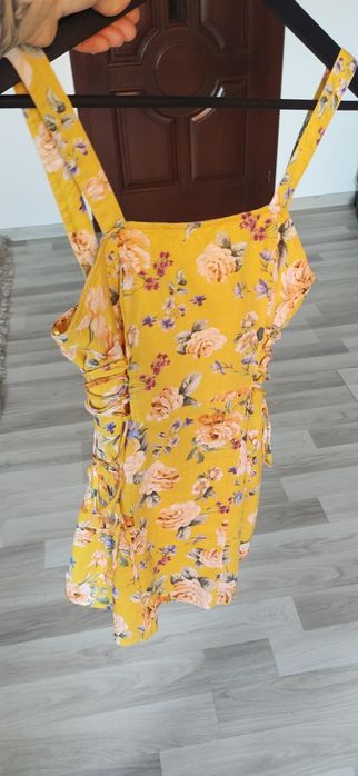 Sukienka letnia Bershka