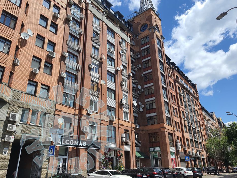 No fees New building 130 sq.m. with terrace, Pechersk city center