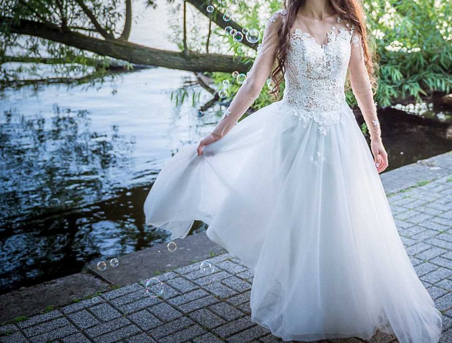 Suknia ślubna na drobną osobę