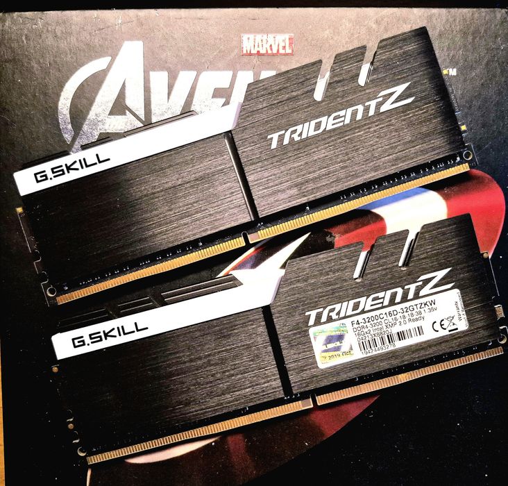 Оперативна пам’ять DDR4 32Gb, 16GB (2x16Gb, 2x8Gb)