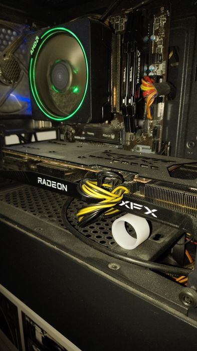 AMD RX 6700 XT (xfx)
