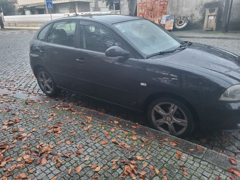 Seat ibisa 2008 com poucos quilómetros