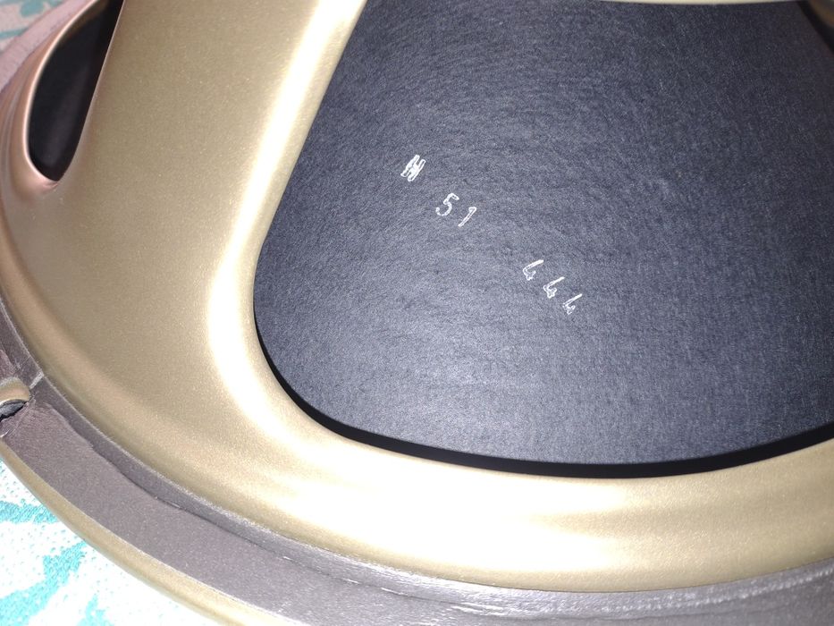 Продам Celestion Vintage 30
