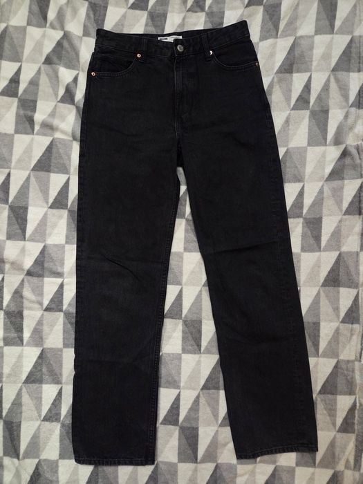 Czarne spodnie Bershka rozm.34