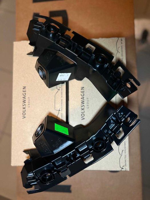 кріплення бампера ліве та праве на Volkswagen Atlas/Atlas Cross Sport