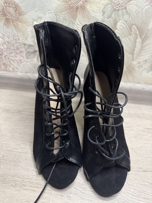 Хай хілс high heels 37, 38 хілз  туфлі  босоніжки бачата хай хілз