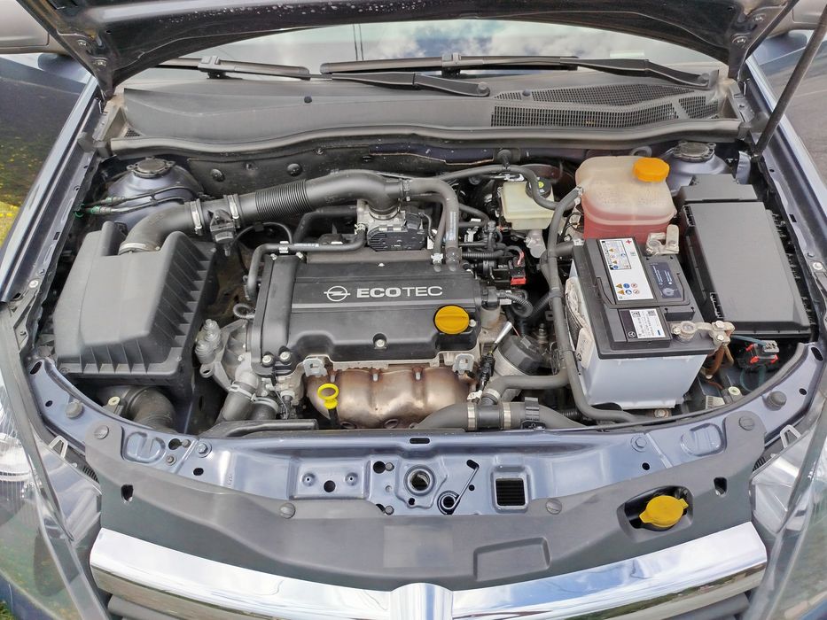 Opel Astra H - 118000km (2006- gasolina)