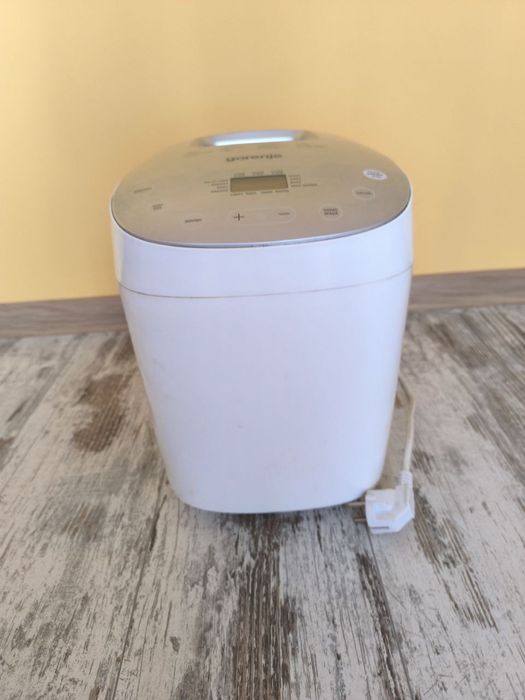 Продам хлібопіч Gorenja BM 1600WG