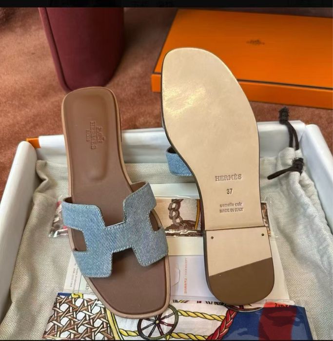 Нові  шлоьпанці (сандалі) Hermes Oran