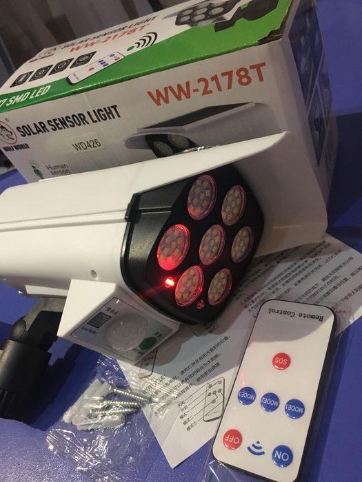 Уличный фонарь в виде камеры светильник