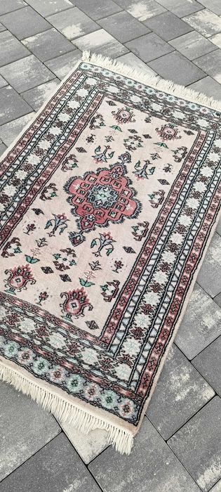 Buchara ręcznie tkany dywan wełniany pakistański piękny 133 x 78 cm