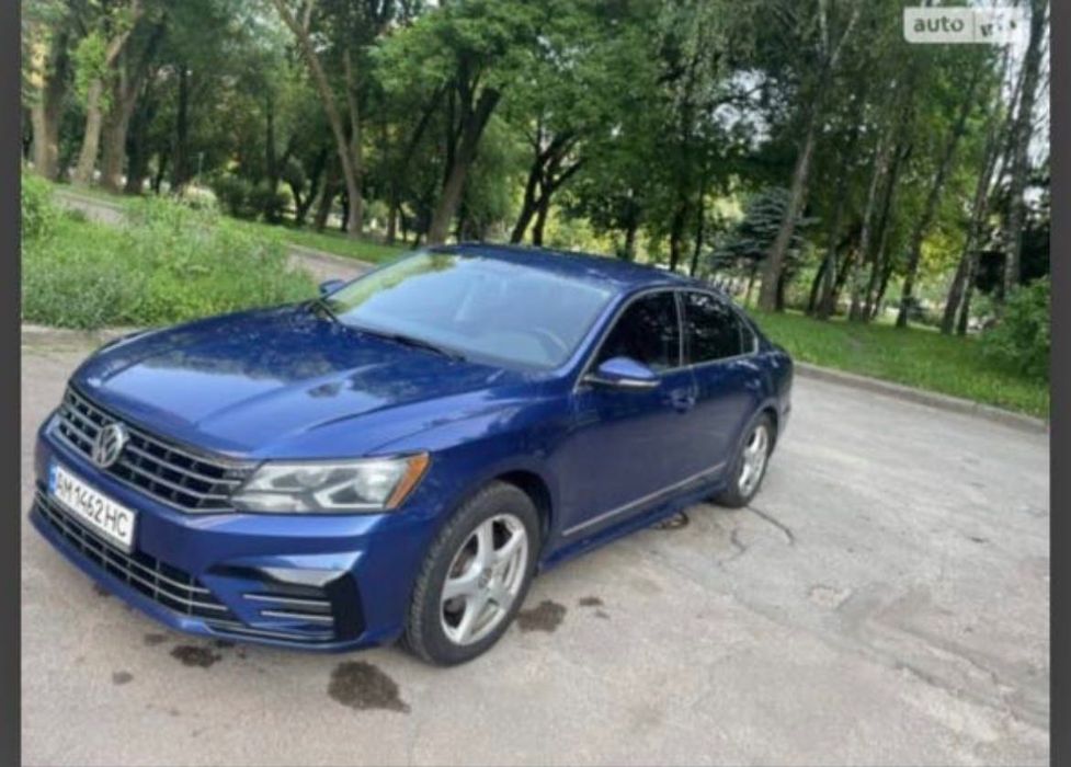 Легковий автомобіль Volkswagen Passat
