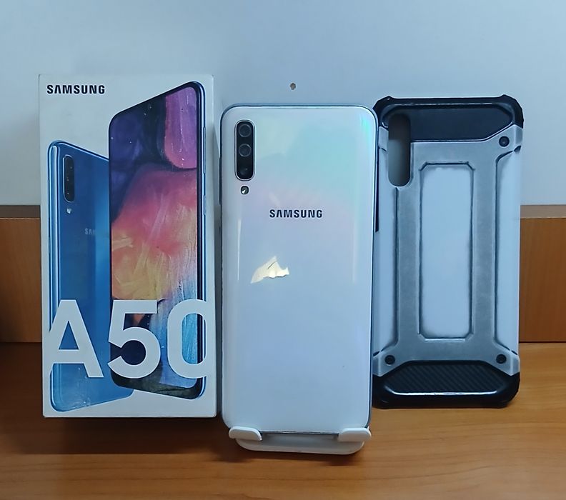 Samsung a50 128gb коробка чохол,срочно продам