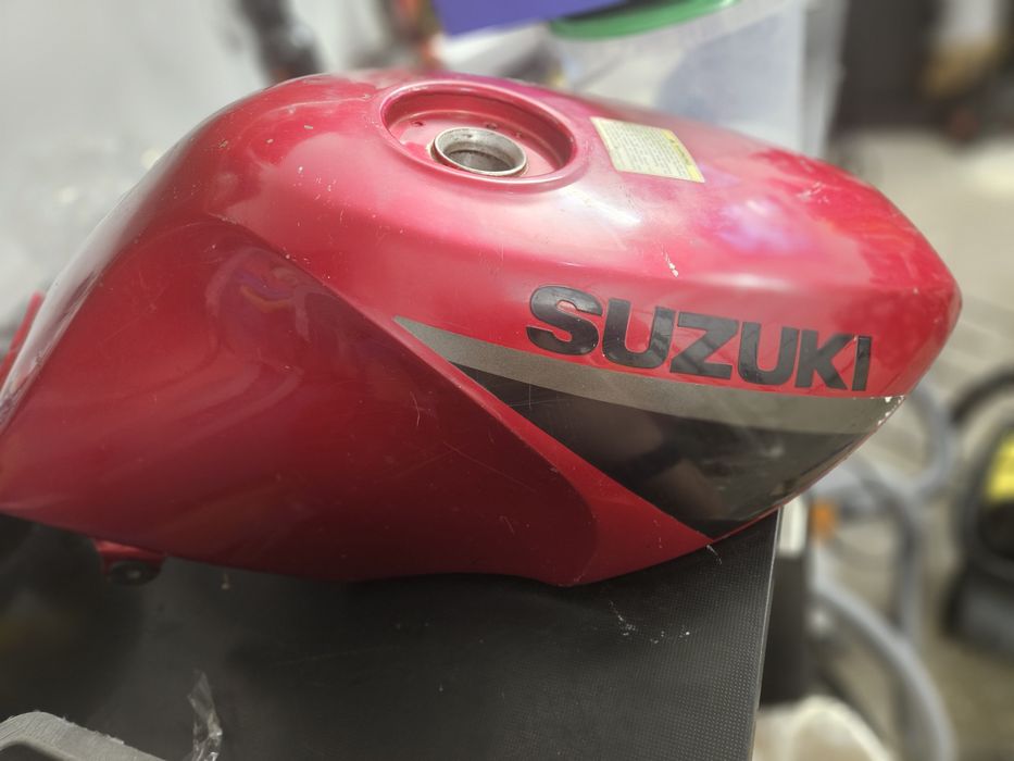 Zbiornik paliwa suzuki gs500