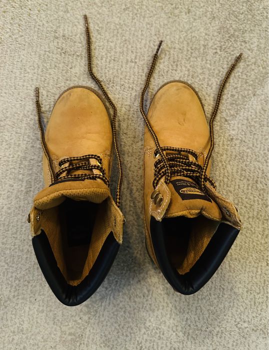 Buty Dockers prawie nowe.