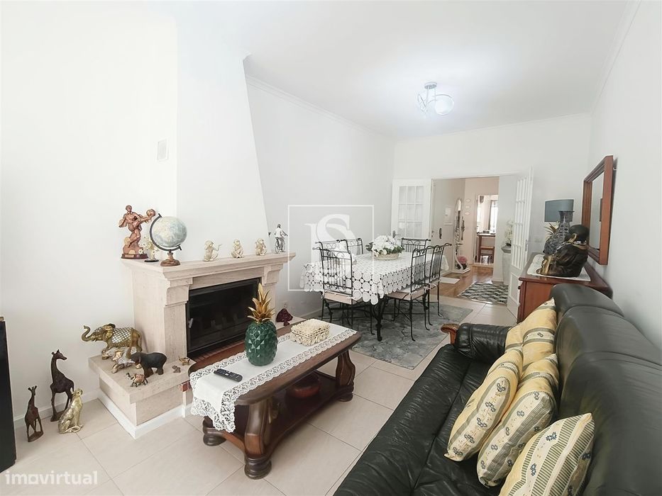 Apartamento T2, Renovado, em Aver-o-Mar — Aver-O-Mar, Amorim E Terroso, Porto
