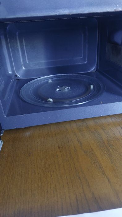 Kuchenka mikrofalowa Amica uszkodzona