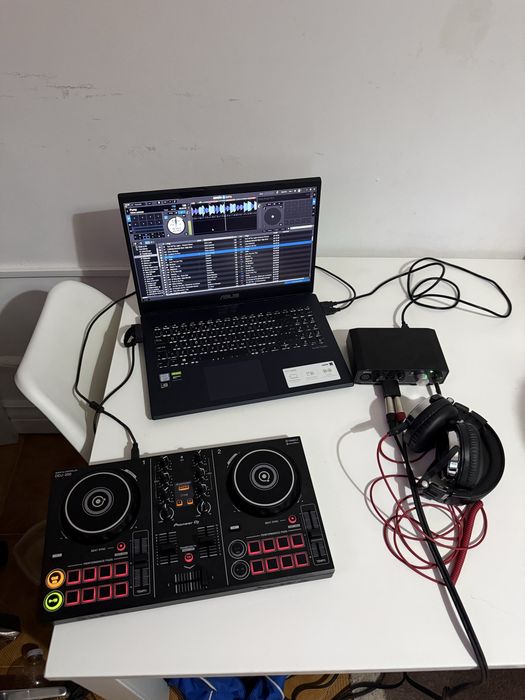 Conjunto DJ Pioneer