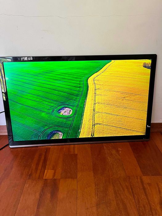 Telewizor OLE 32 Cale LED full hd