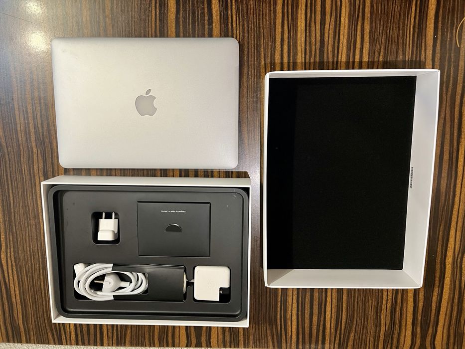 MacBook Air 13” i5 8 GB RAM 128GB SSD stan idealny