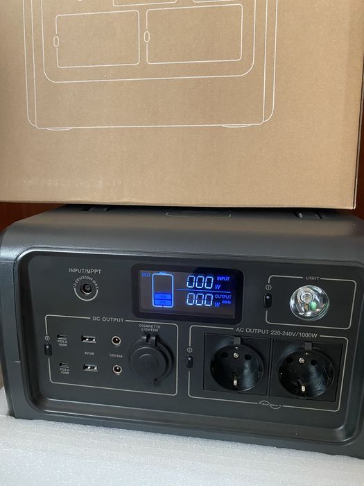 BLUETTI EB70 зарядна станція стан нової 1Kw є коробка