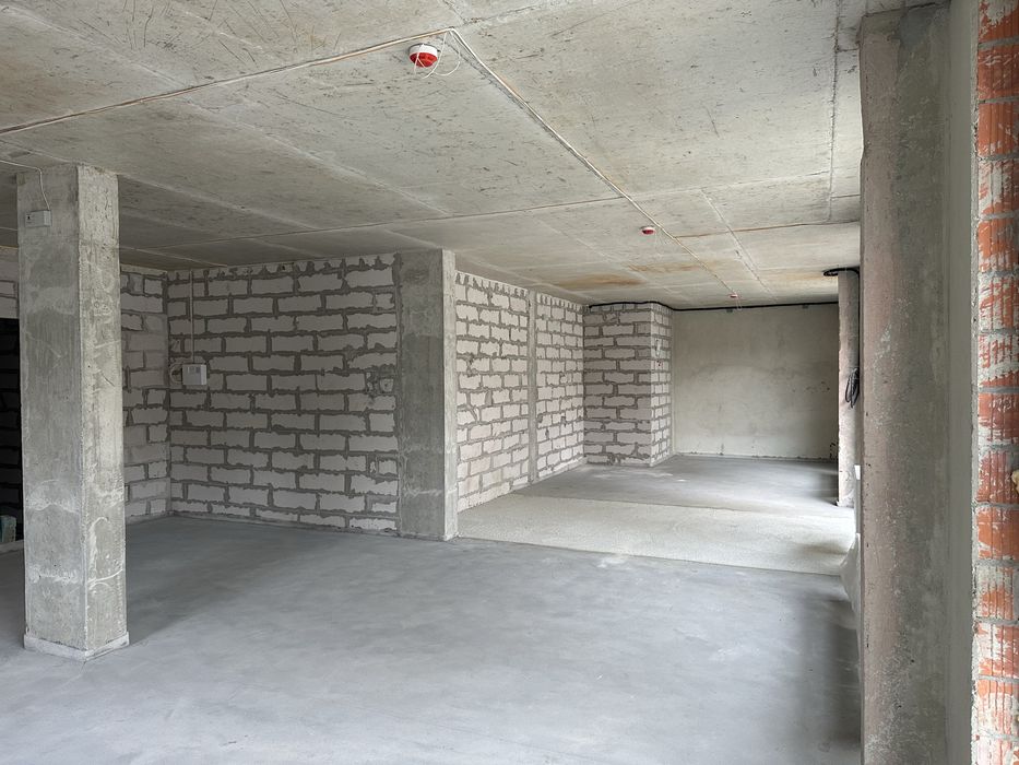 Комерційне приміщення у зданому будинку ЖК «Грінвуд-4», Брюховичі