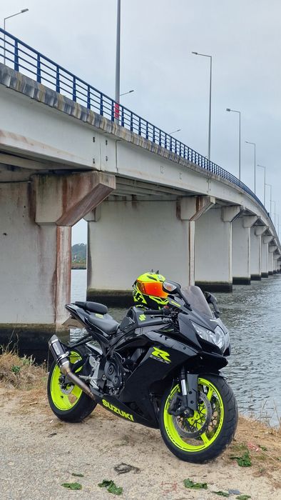 Suzuki Gsxr 750 K8