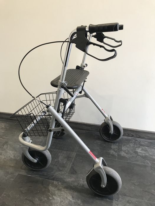 Niemiecki chodzik balkonik bardzo masywny stalowy składany okazja