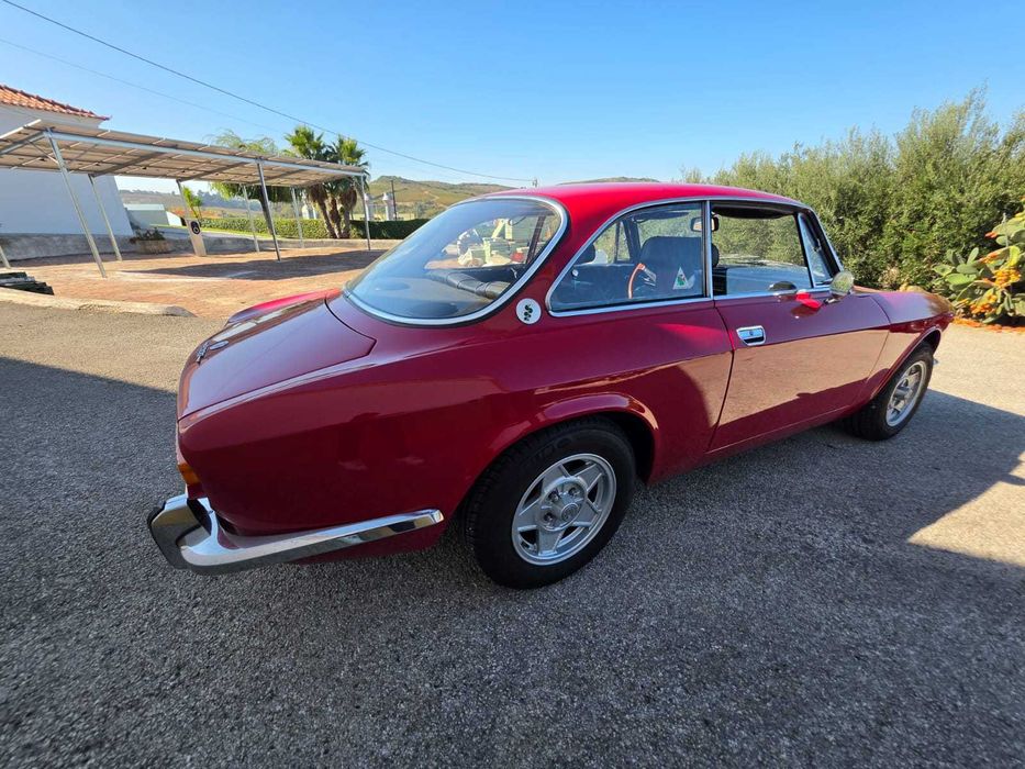 Alfa Romeo 2000 GTV Veloce