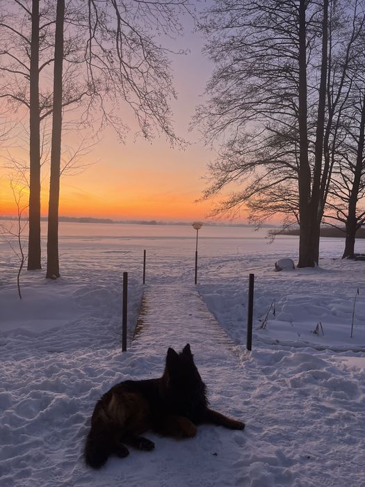 Domek nad jeziorem z balią