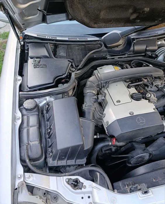 Mercedes-Benz E-class W210