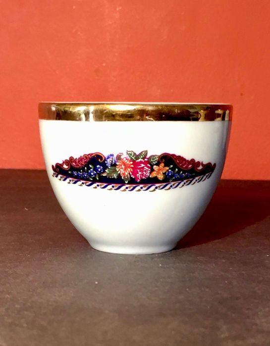 T. LIMOGES (5) - meados do séc. XX - dec. à mão - 6,3 x 4,9 cm/s