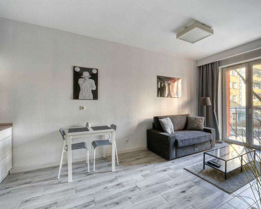 Apartament w  centrum na doby. Miejsce parkingowe w cenie.