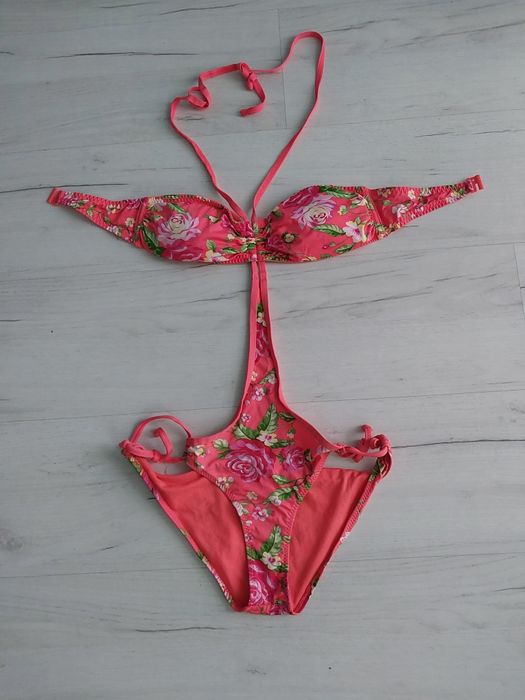 Strój kąpielowy jednoczęściowy