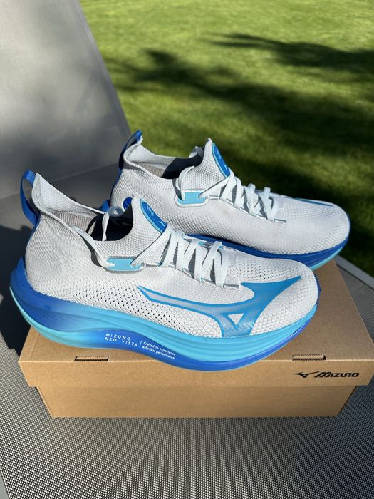 Buty biegowe Mizuno Neo Vista - damskie
