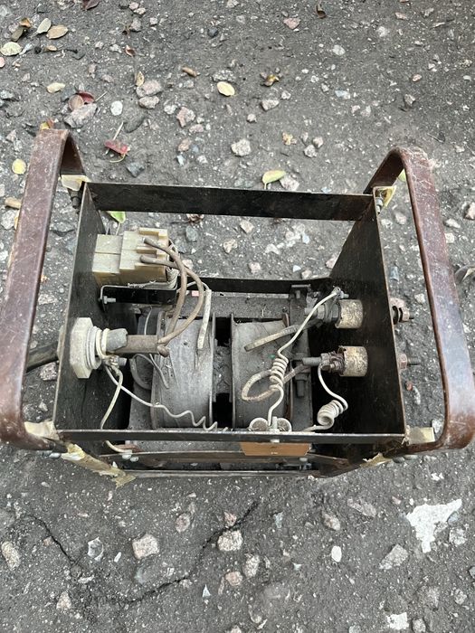 Продам сварочный аппарат на медной шине.