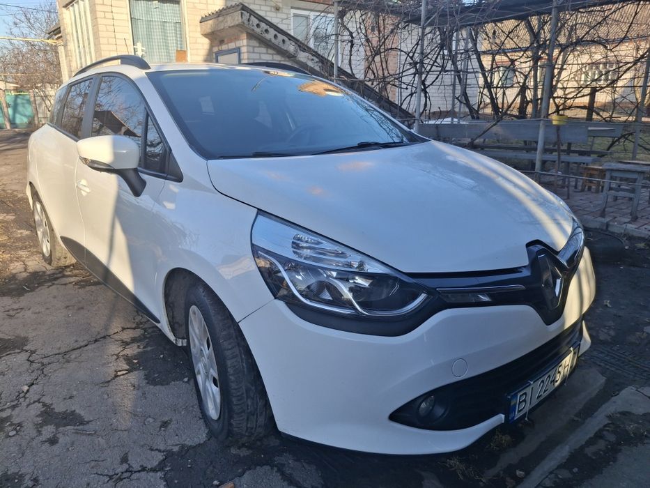 Авто Renault Clio 4
