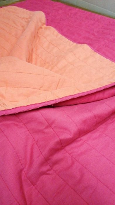 Narzuta na łóżko pikowana