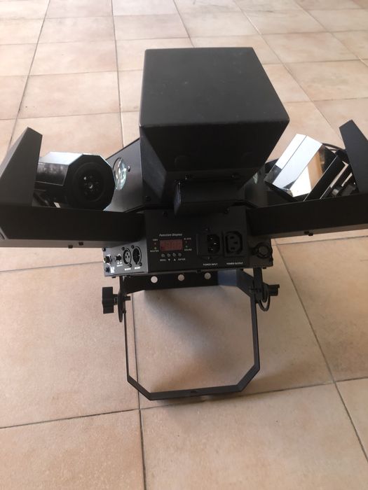 Luzes multimédia ADJ