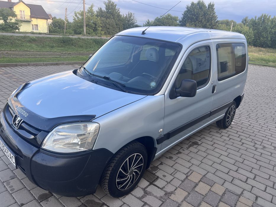 Продам пежо Партнер