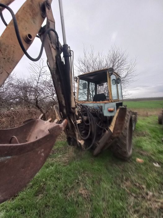 Екскаватор ЮМЗ 6 петушок