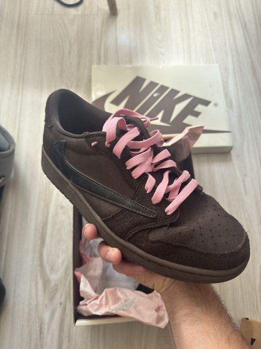 Nike air jordan Travis Scoot