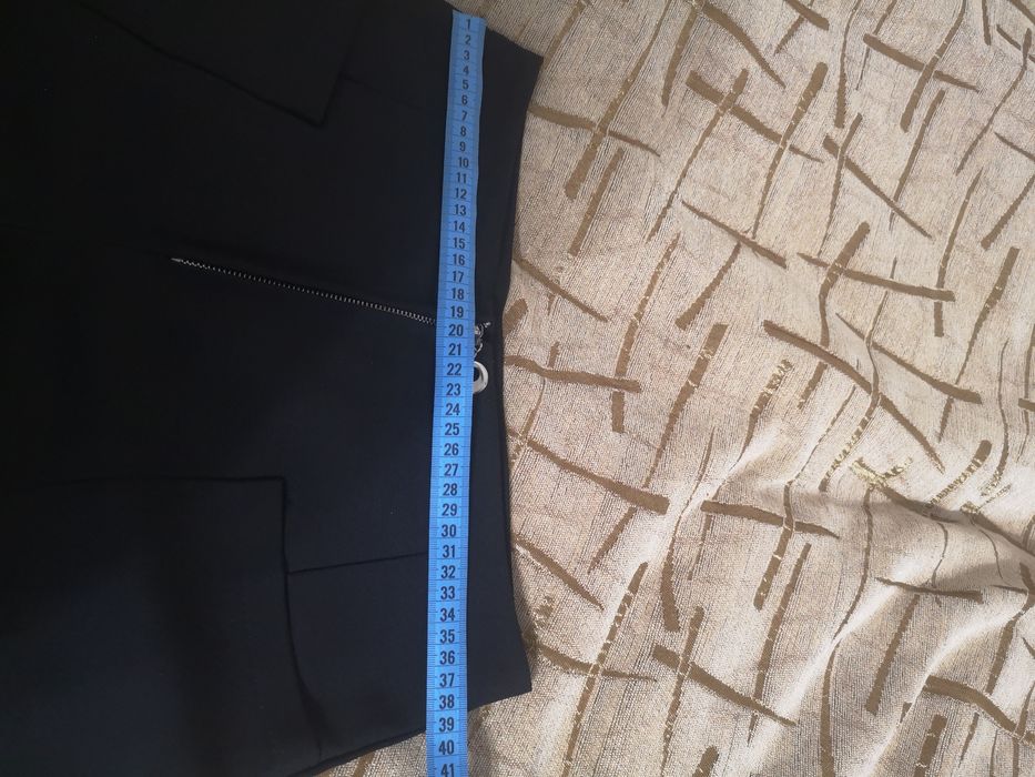 Шорти чорні стильні