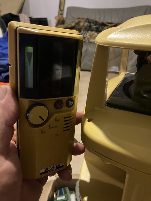 Niwelator topcon pzl-1