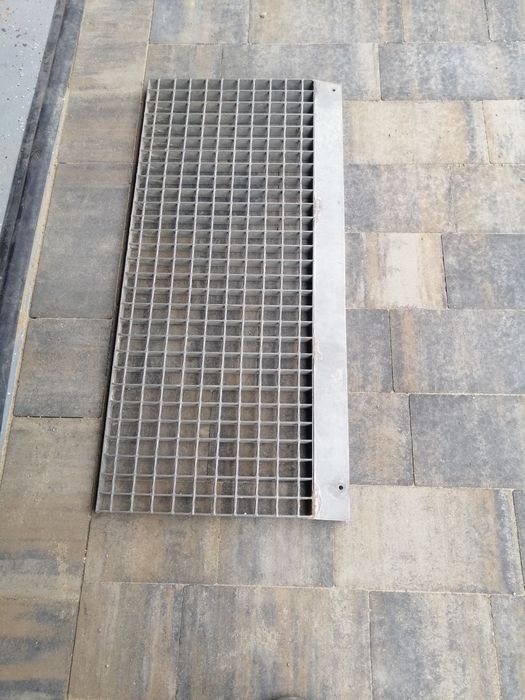 Podjazd pod garaż, krata ocynk