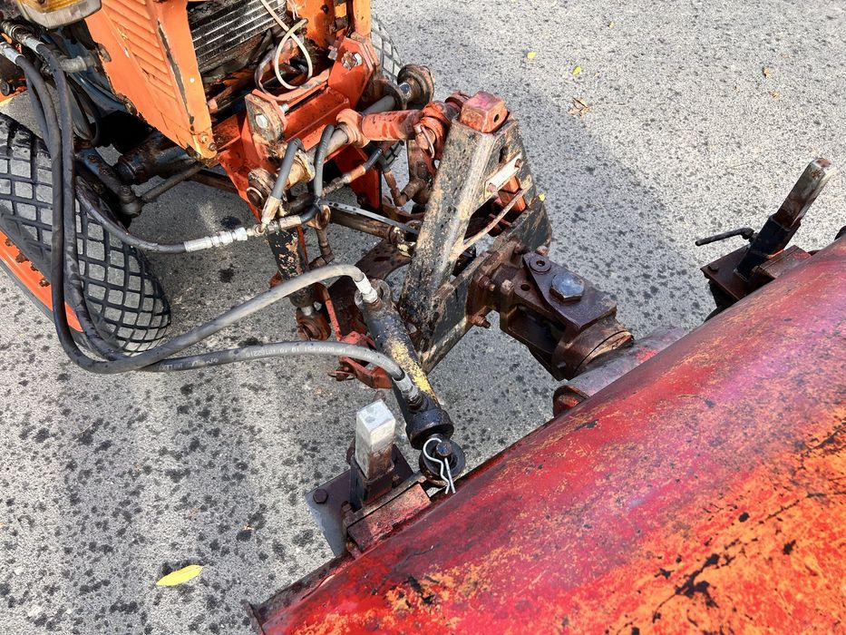 Ciągnik komunalny Kubota