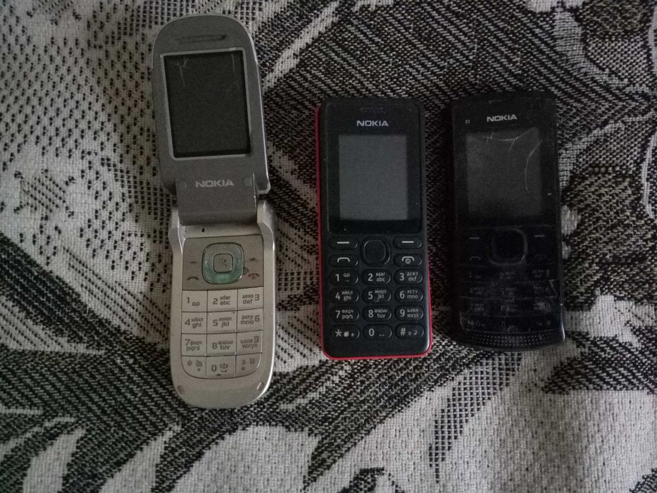 Телефоны на запчасти